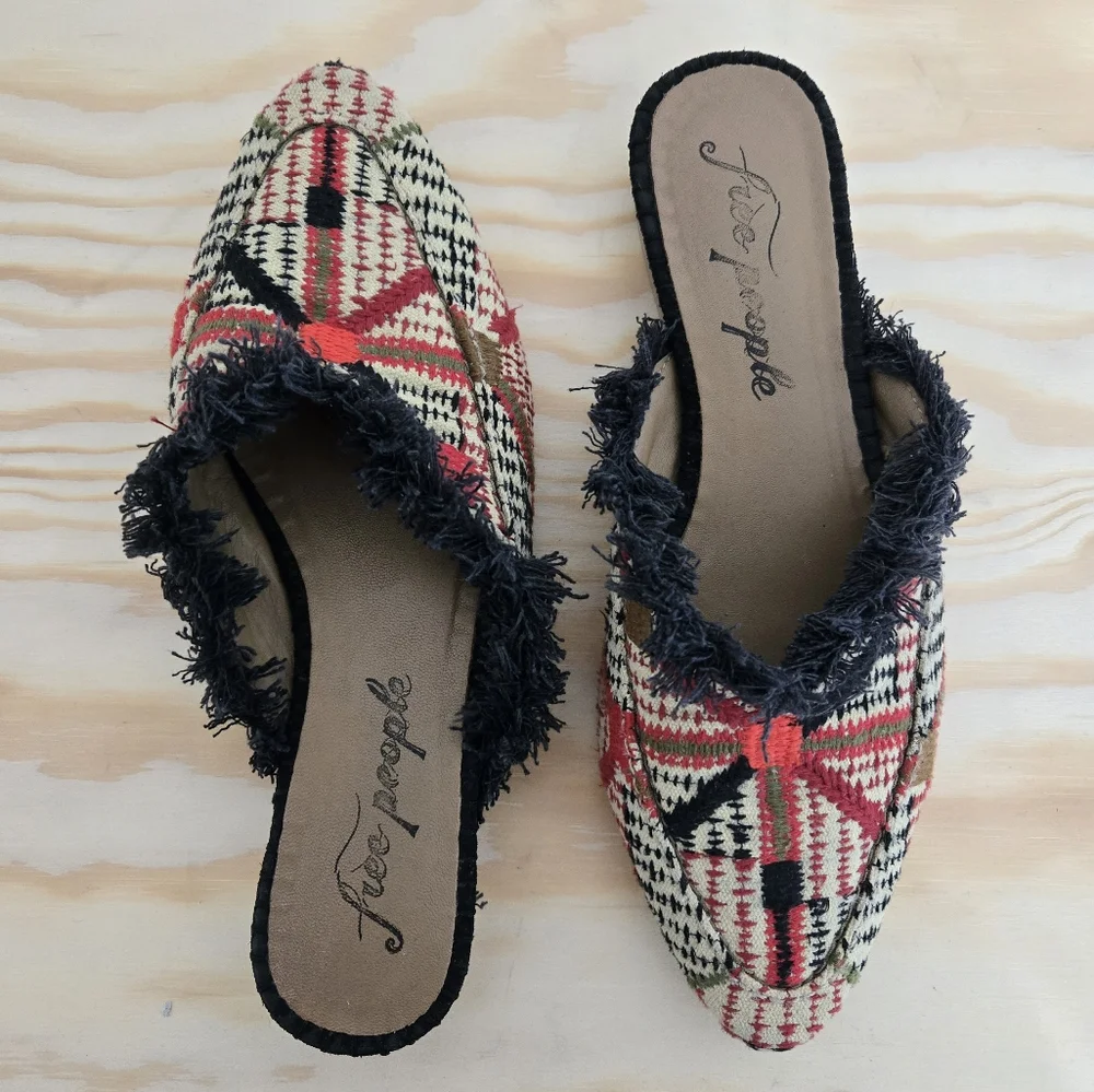 Free People Red Black Cream Patterned Pointed Fringe Mules